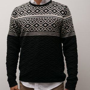 Zara GEOMETRIC 3DTEXTURE CREW/ROUND NECK SWEATER SIZE 42 (M)